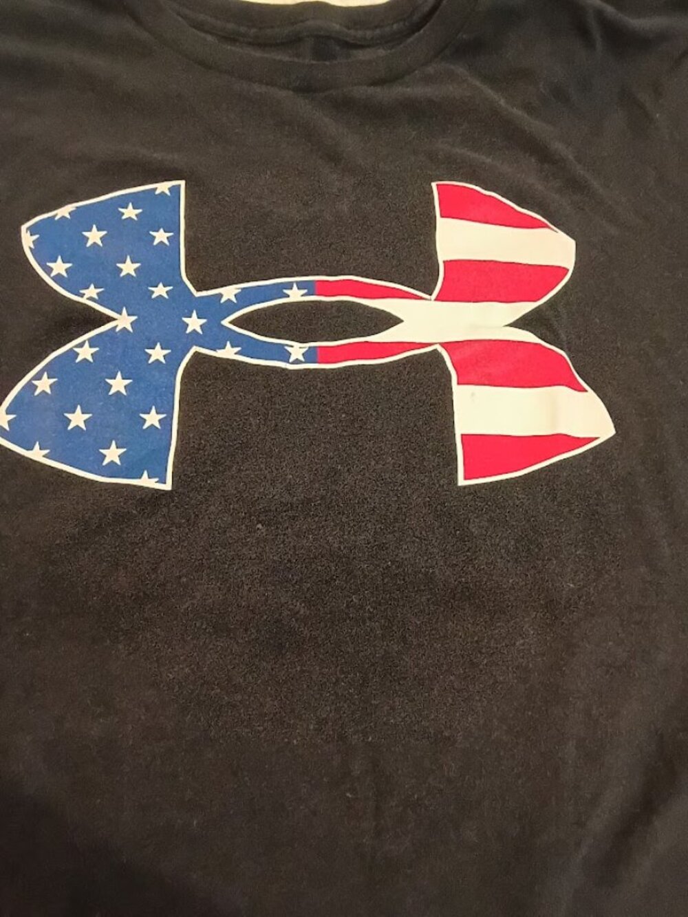 Under Armour -Freedom Flag XL Length 27.5" Chest 24"